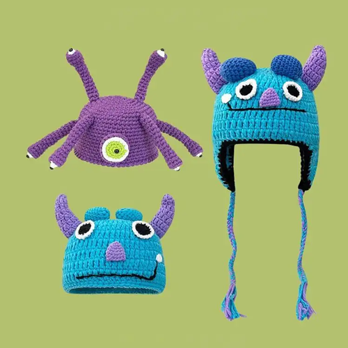 green knitted hat2 1